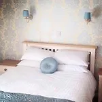 Fox Hall Hotel 3*