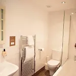 Hotel Fox Hall 3*