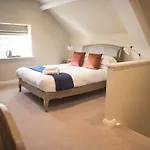Fox Hall 3* East Layton