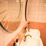 Hotel Fox Hall 3*