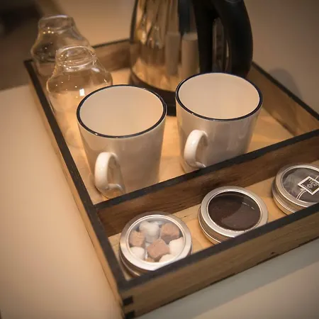 Hotel Fox Hall East Layton