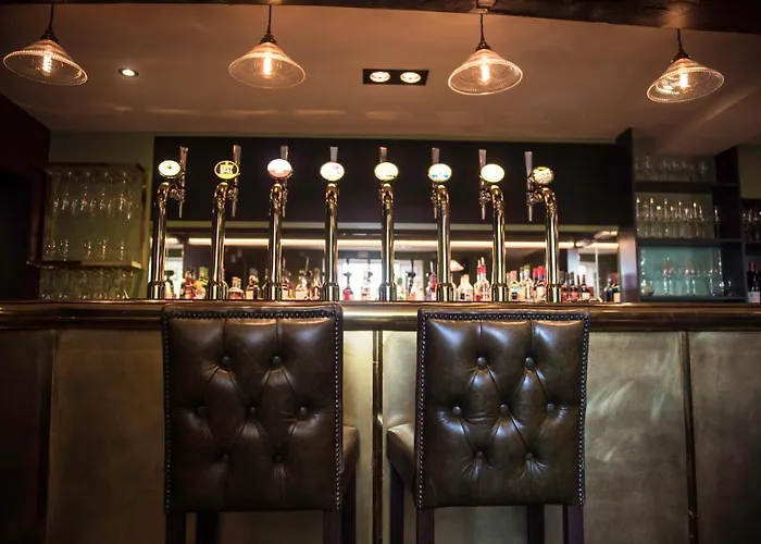 Hotel Fox Hall East Layton