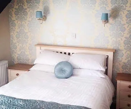 Fox Hall Hotel 3*