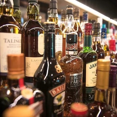 Fox Hall فندق 3*